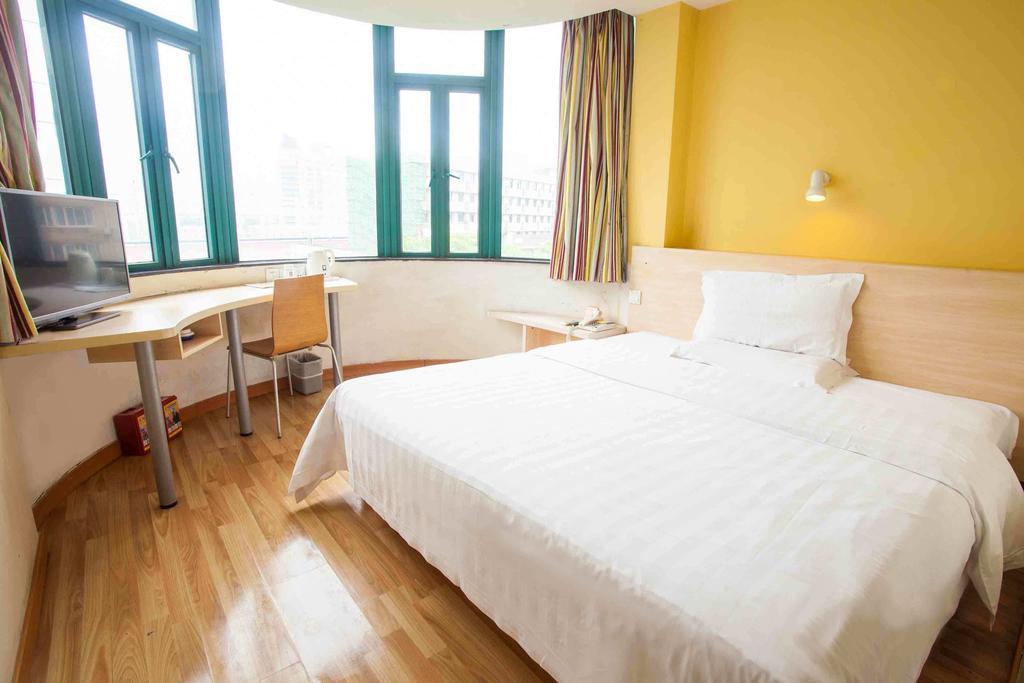 7Days Inn Guangzhou Shangxia Jiu Rd Exterior foto