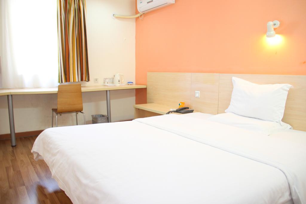 7Days Inn Guangzhou Shangxia Jiu Rd Exterior foto